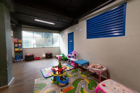 Apartamento à venda com 108m², 3 quartos e 2 vagas Apartamento à venda com 108m², 3 quartos e 2 vagasÁrea comum - Brinquedoteca