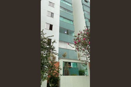 Apartamento à venda com 108m², 3 quartos e 2 vagas Apartamento à venda com 108m², 3 quartos e 2 vagasPlaca