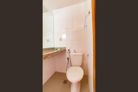 Apartamento à venda com 108m², 3 quartos e 2 vagas Apartamento à venda com 108m², 3 quartos e 2 vagasBanheiro da Suíte