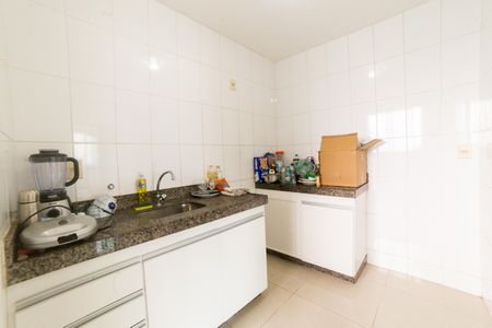 Apartamento à venda com 108m², 3 quartos e 2 vagas Apartamento à venda com 108m², 3 quartos e 2 vagasCozinha