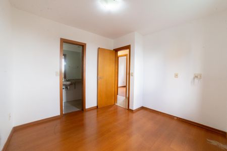 Apartamento à venda com 108m², 3 quartos e 2 vagas Apartamento à venda com 108m², 3 quartos e 2 vagasSuíte