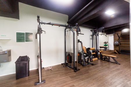 Apartamento à venda com 108m², 3 quartos e 2 vagas Apartamento à venda com 108m², 3 quartos e 2 vagasÁrea comum - Academia