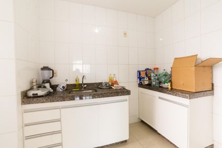 Apartamento à venda com 108m², 3 quartos e 2 vagas Apartamento à venda com 108m², 3 quartos e 2 vagasCozinha