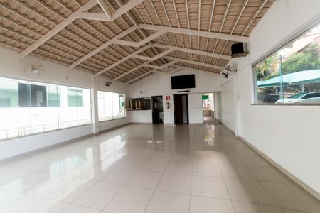 Apartamento à venda com 108m², 3 quartos e 2 vagas Apartamento à venda com 108m², 3 quartos e 2 vagasÁrea comum - Salão de festas