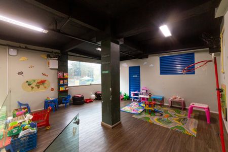 Apartamento à venda com 108m², 3 quartos e 2 vagas Apartamento à venda com 108m², 3 quartos e 2 vagasÁrea comum - Brinquedoteca