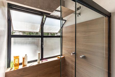 Apartamento à venda com 219m², 3 quartos e 1 vaga Apartamento à venda com 219m², 3 quartos e 1 vagaBanheiro da Suíte