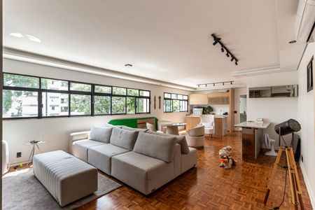 Apartamento à venda com 219m², 3 quartos e 1 vaga Apartamento à venda com 219m², 3 quartos e 1 vagaSala