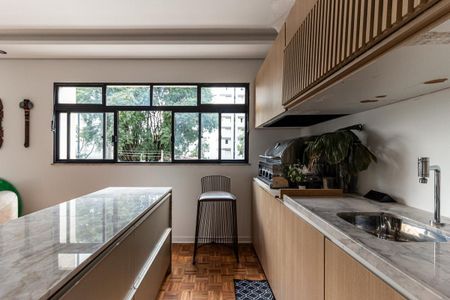 Apartamento à venda com 219m², 3 quartos e 1 vaga Apartamento à venda com 219m², 3 quartos e 1 vagaSala de Jantar