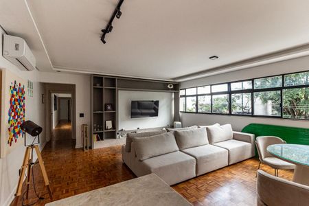 Apartamento à venda com 219m², 3 quartos e 1 vaga Apartamento à venda com 219m², 3 quartos e 1 vagaSala