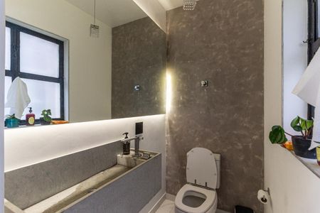 Apartamento à venda com 219m², 3 quartos e 1 vaga Apartamento à venda com 219m², 3 quartos e 1 vagaLavabo