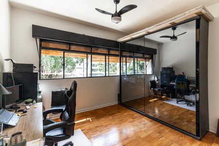 Apartamento à venda com 219m², 3 quartos e 1 vaga Apartamento à venda com 219m², 3 quartos e 1 vagaQuarto 2