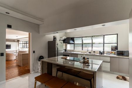 Apartamento à venda com 219m², 3 quartos e 1 vaga Apartamento à venda com 219m², 3 quartos e 1 vagaCozinha