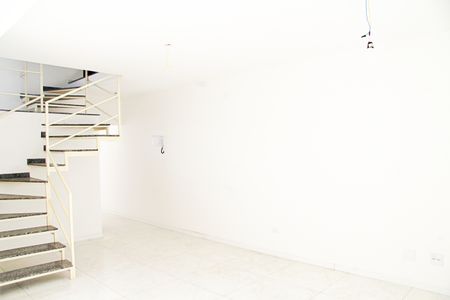 Casa para alugar com 129m², 3 quartos e 4 vagasSala