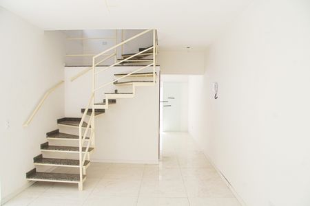 Casa para alugar com 129m², 3 quartos e 4 vagasSala