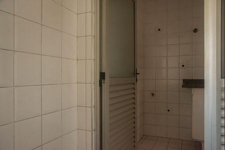 Apartamento à venda com 70m², 2 quartos e 1 vagaÁrea de Serviço