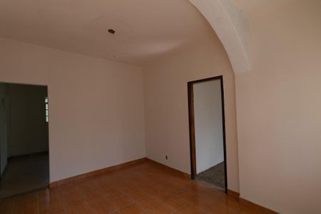 Casa à venda com 300m², 5 quartos e 5 vagas Casa à venda com 300m², 5 quartos e 5 vagasSala