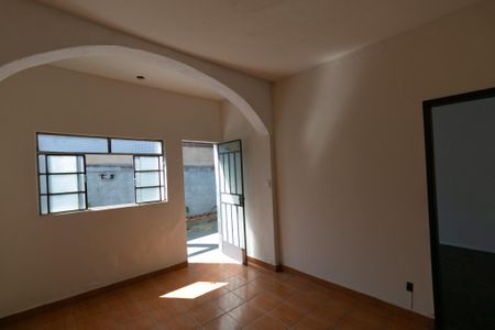 Casa à venda com 300m², 5 quartos e 5 vagas Casa à venda com 300m², 5 quartos e 5 vagasSala