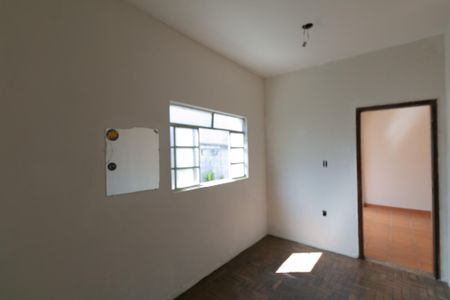 Casa à venda com 300m², 5 quartos e 5 vagas Casa à venda com 300m², 5 quartos e 5 vagasQuarto 1