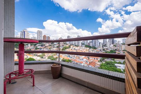 Apartamento à venda com 94m², 2 quartos e 2 vagas Apartamento à venda com 94m², 2 quartos e 2 vagasSala - Varanda