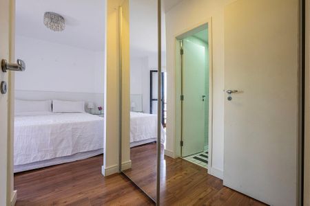 Apartamento à venda com 94m², 2 quartos e 2 vagas Apartamento à venda com 94m², 2 quartos e 2 vagasSuíte 1