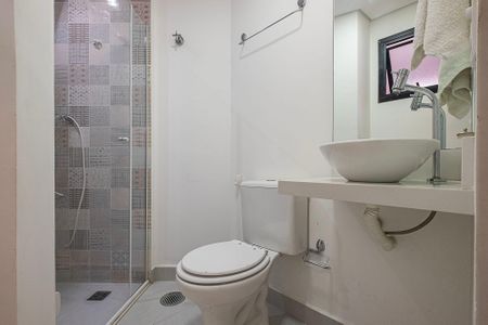 Apartamento à venda com 94m², 2 quartos e 2 vagas Apartamento à venda com 94m², 2 quartos e 2 vagasBanheiro da Suíte 3