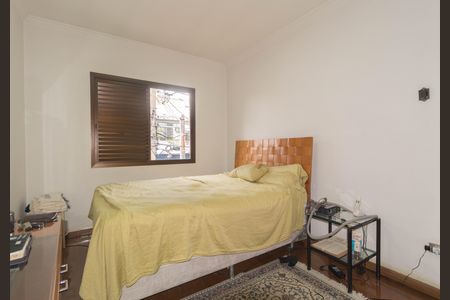 Casa à venda com 268m², 5 quartos e 3 vagas Casa à venda com 268m², 5 quartos e 3 vagasQuarto 2