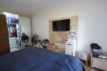 Apartamento à venda com 127m², 3 quartos e 3 vagas Apartamento à venda com 127m², 3 quartos e 3 vagasSuíte 2