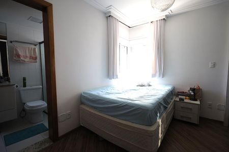 Apartamento à venda com 127m², 3 quartos e 3 vagas Apartamento à venda com 127m², 3 quartos e 3 vagasSuíte 1