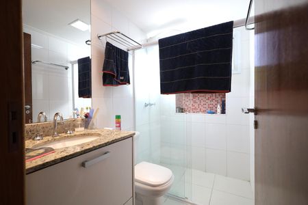 Apartamento à venda com 127m², 3 quartos e 3 vagas Apartamento à venda com 127m², 3 quartos e 3 vagasBanheiro