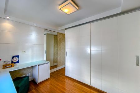 Apartamento à venda com 134m², 3 quartos e 2 vagasQuarto 2