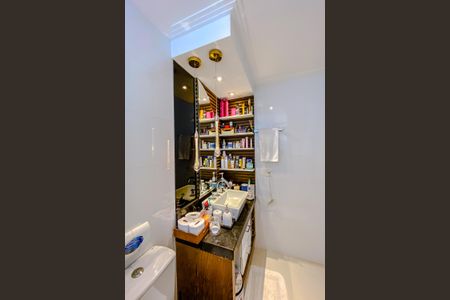 Apartamento à venda com 134m², 3 quartos e 2 vagasBanheiro da Suíte