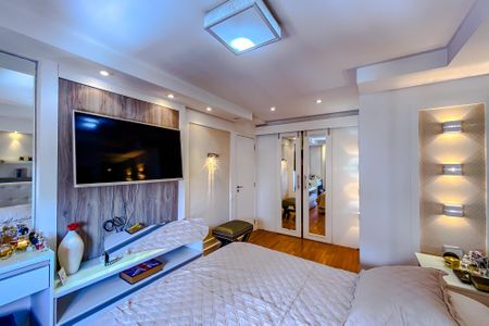 Apartamento à venda com 134m², 3 quartos e 2 vagasQuarto 3 - Suíte