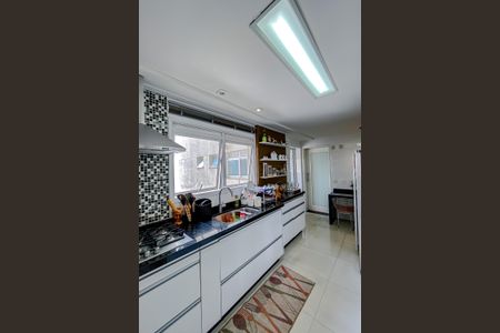 Apartamento à venda com 134m², 3 quartos e 2 vagasCozinha