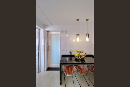 Apartamento à venda com 134m², 3 quartos e 2 vagasÁrea de Serviço