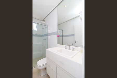 Casa de condomínio à venda com 447m², 4 quartos e 5 vagasSuíte 2 - Banheiro