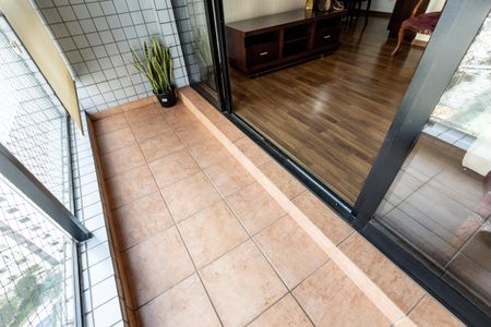 Apartamento para alugar com 80m², 3 quartos e 2 vagasVaranda