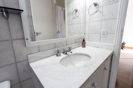 Apartamento para alugar com 80m², 3 quartos e 2 vagasBanheiro social