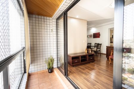 Apartamento para alugar com 80m², 3 quartos e 2 vagasVaranda