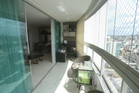 Apartamento à venda com 300m², 4 quartos e 4 vagasSala