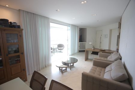 Apartamento à venda com 300m², 4 quartos e 4 vagasSala