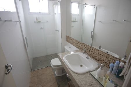 Apartamento à venda com 300m², 4 quartos e 4 vagasBanheiro