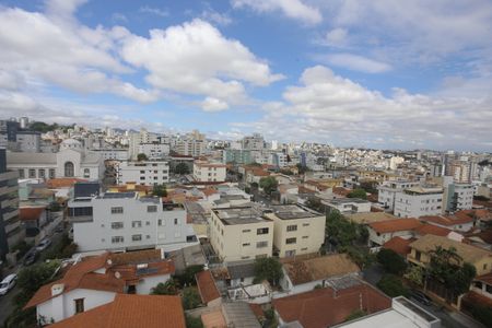 Apartamento à venda com 300m², 4 quartos e 4 vagasCobertura