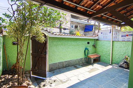 Casa para alugar com 100m², 2 quartos e 1 vagafrente da casa