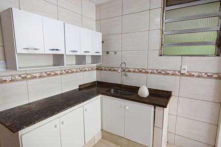 Casa para alugar com 100m², 2 quartos e 1 vagacozinha