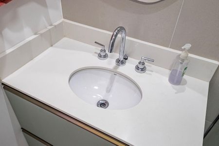 Studio para alugar com 24m², 1 quarto e sem vaga Studio para alugar com 24m², 1 quarto e sem vagaBanheiro