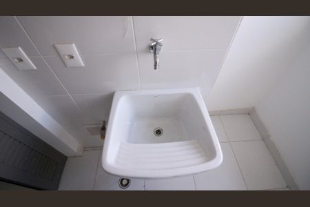 Apartamento à venda com 77m², 2 quartos e 1 vagaÁrea de Serviço