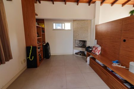 Casa de condomínio à venda com 300m², 5 quartos e 3 vagasSuíte 5