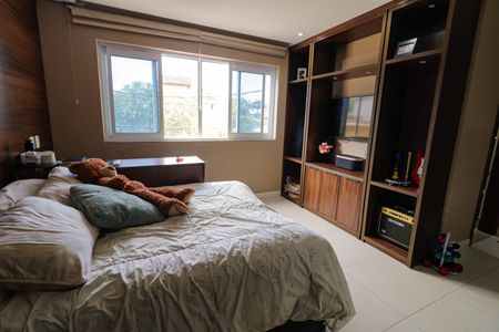 Casa de condomínio à venda com 300m², 5 quartos e 3 vagasSuíte 3