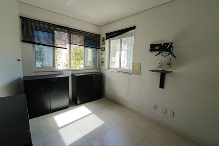 Casa de condomínio à venda com 300m², 5 quartos e 3 vagasSuíte 4