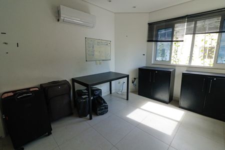 Casa de condomínio à venda com 300m², 5 quartos e 3 vagasSuíte 4